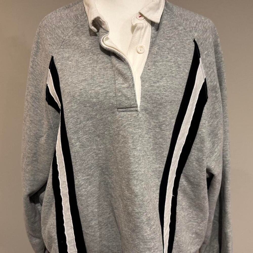 Greay collared sweater with black and white stripe